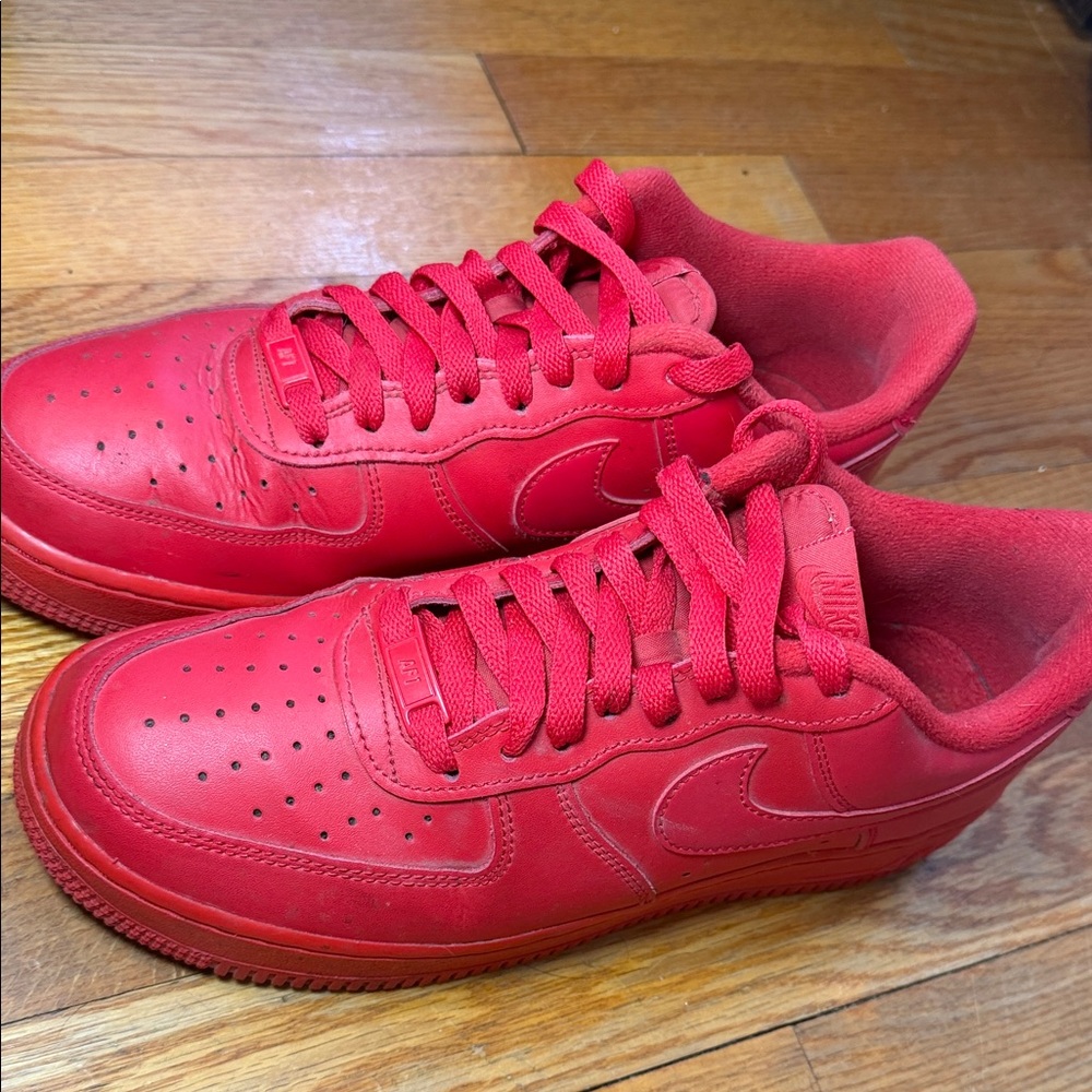 Nike Men's All-Red Low Top Sneakers
